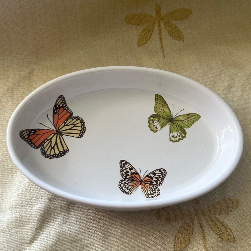 Isaac Mizrahi Butterfly Ceramic Soap Dish / Jewelry Catchall.